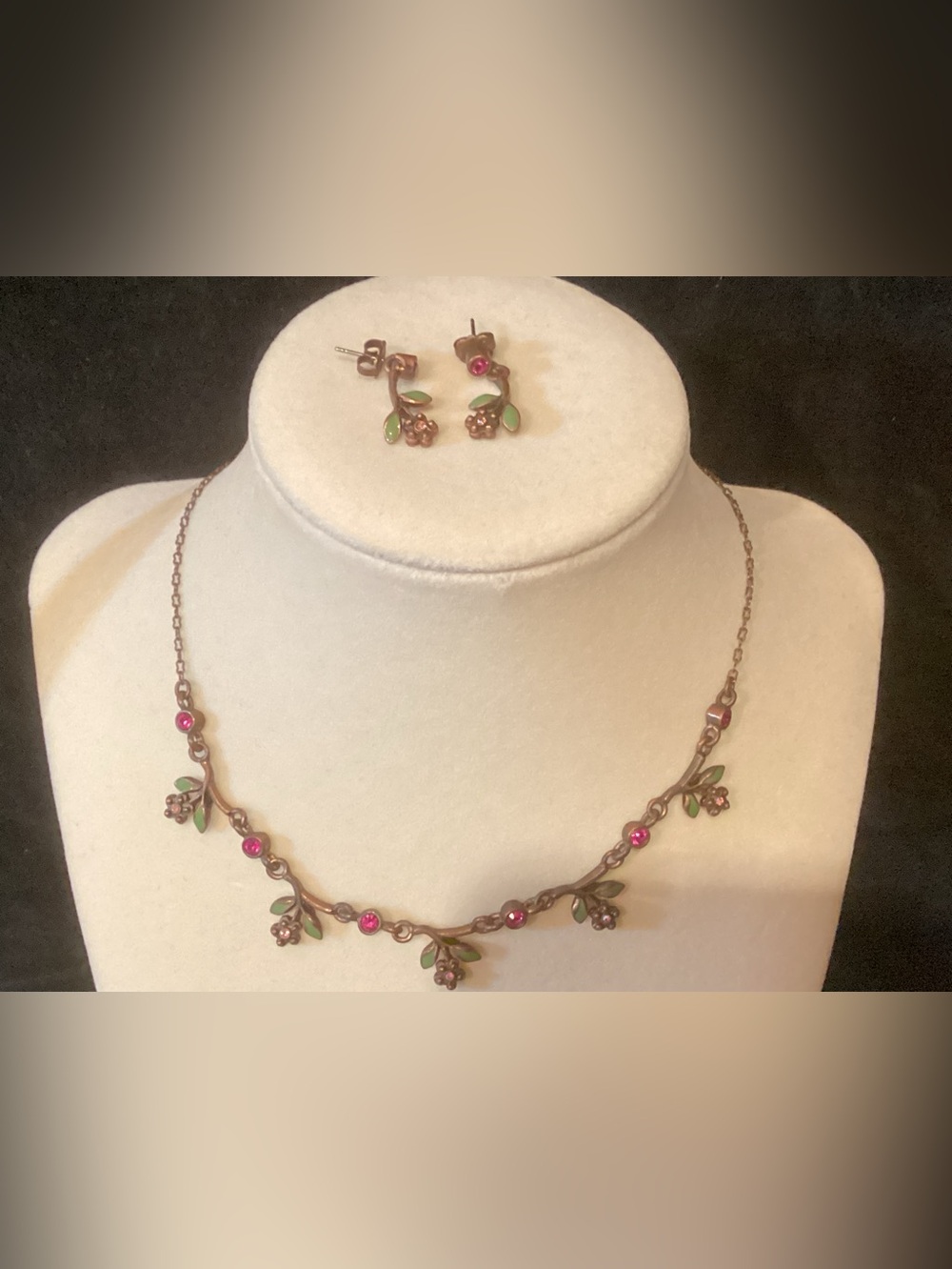 Vintage-Style Pink Floral Vine Necklace and Earring Set